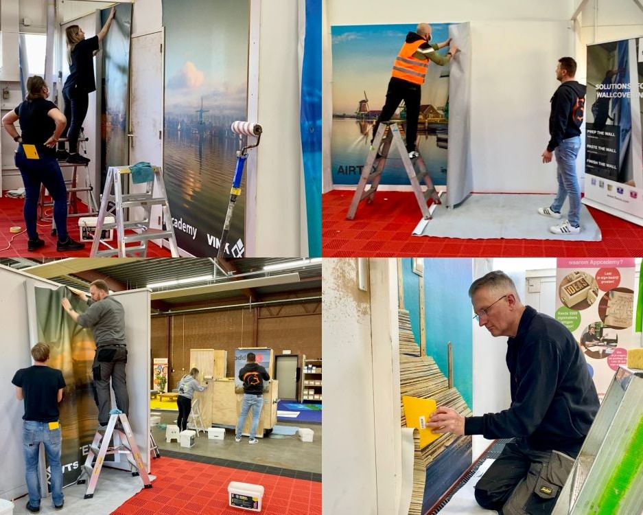 Cursisten plakken naadloos fotobehang zoals Airtex en Walltex als praktijkoefening tijdens deelname Appcademy Naadloos fotobehang cursus